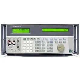 Fluke 5500A Mehrzweck-Kalibrator