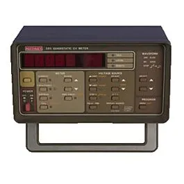 Keithley 595 Quasistatisches C-V-Kapazitätsmessgerät