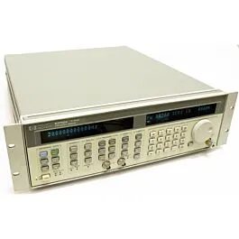 Keysight 83752A Synthesierter Sweep-Signalgenerator