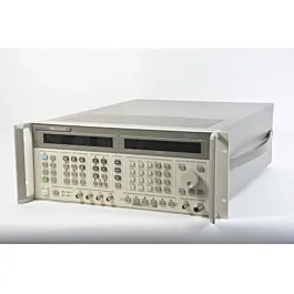 Keysight 8645A Signalgenerator