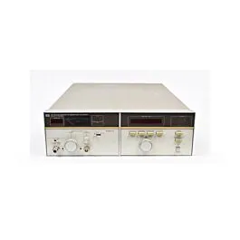 Keysight 8671B Synthesizer-Signalgenerator