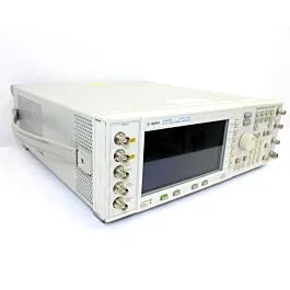 Keysight E4432B digitaler HF-Signalgenerator