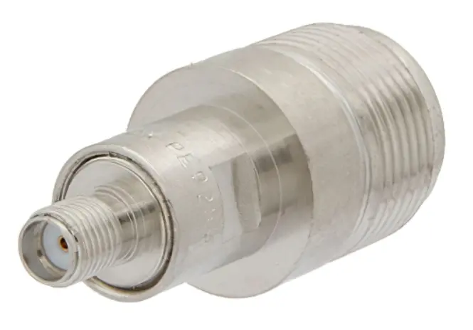 Pasternack PE9255 SMA-auf-HN Adapter