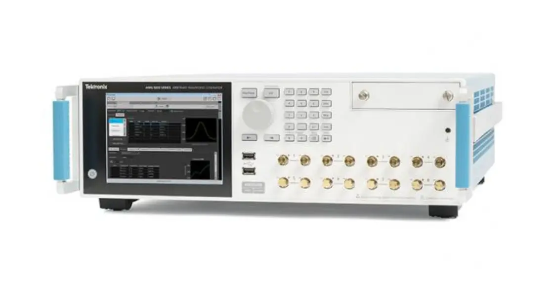Tektronix AWG5204 Arbiträrer Wellenformgenerator