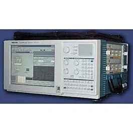 Tektronix TLA 704 Logic-Analysator-Mainframe
